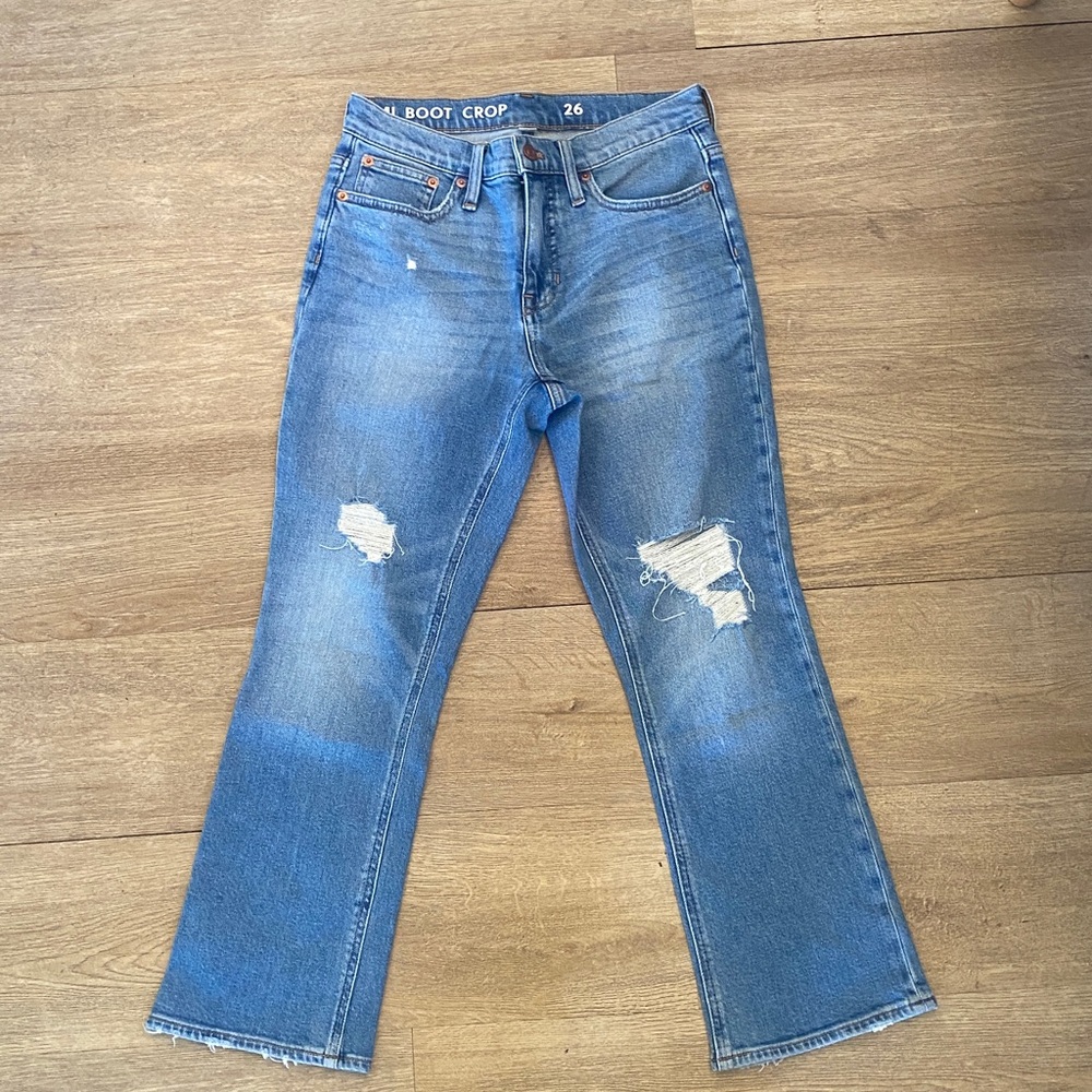 NWOT J. CREW 9” BILLIE DEMI BOOT CUT CROP MEDIUM WASH 26